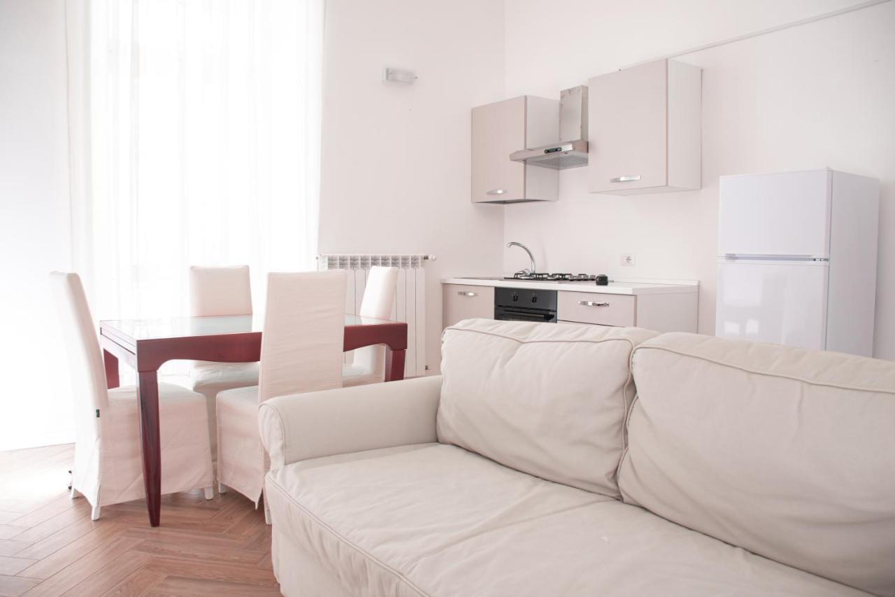 Appartement Luxury Bnb Pisacane à Bari Extérieur photo