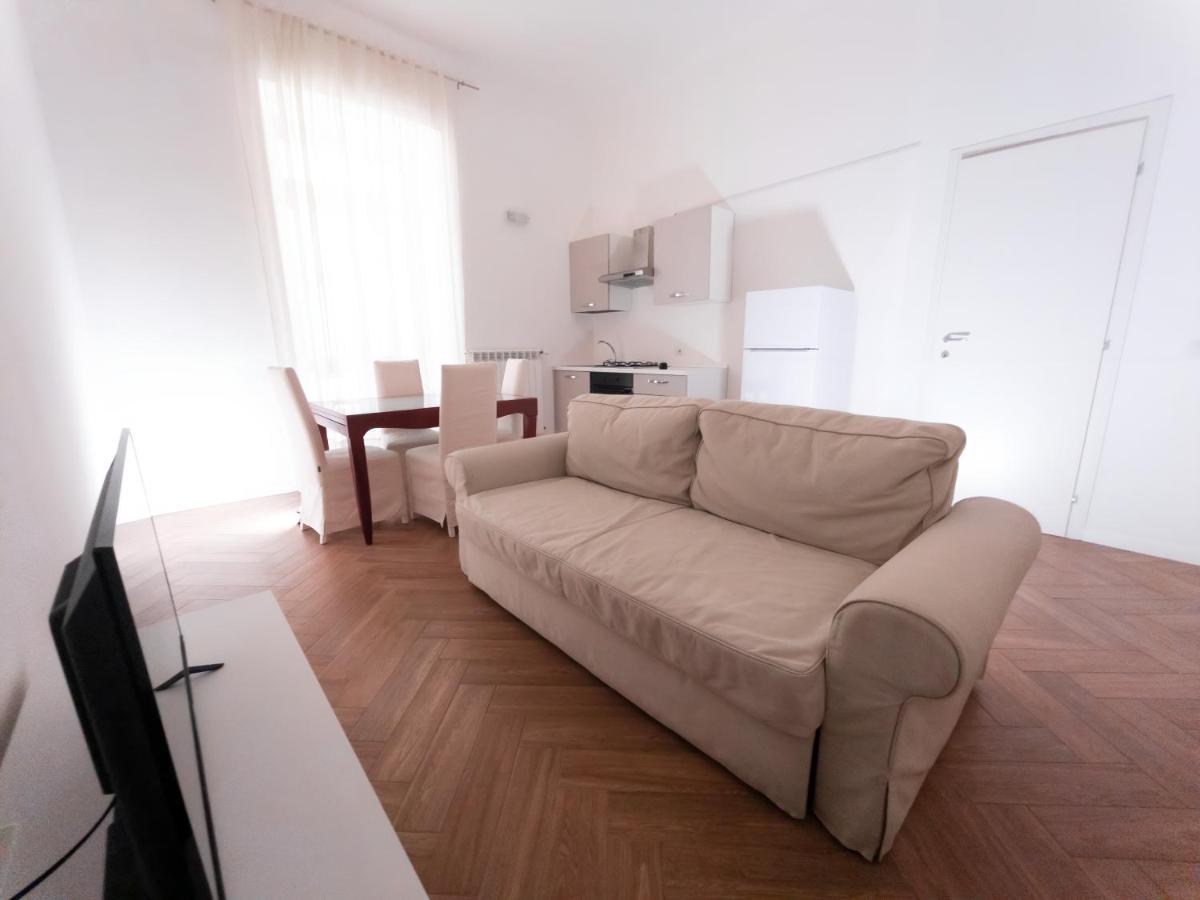 Appartement Luxury Bnb Pisacane à Bari Extérieur photo
