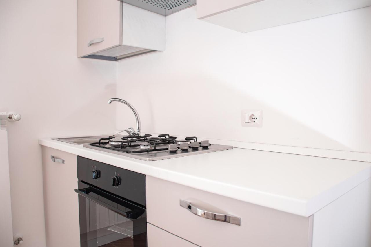 Appartement Luxury Bnb Pisacane à Bari Extérieur photo